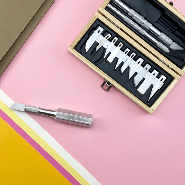 K-1-2-6 Bıçak Sapları İçeren Kretuar Bıçak Seti 3 lü, Ahşap Kutusunda 10 Adet Yedek Bıçak Uçları ile