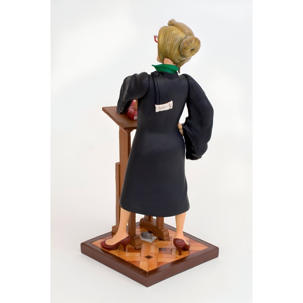 Lady Lawyer, Renkli El Boyaması, Dekoratif Figür 17x19x42 cm Büyük Boy