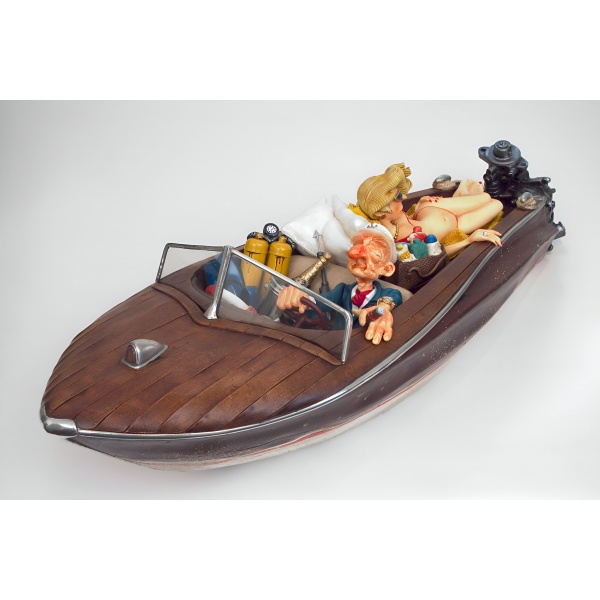 The Playboy, Renkli El Boyaması, Dekortif Figür 37 x 15 x 12 cm