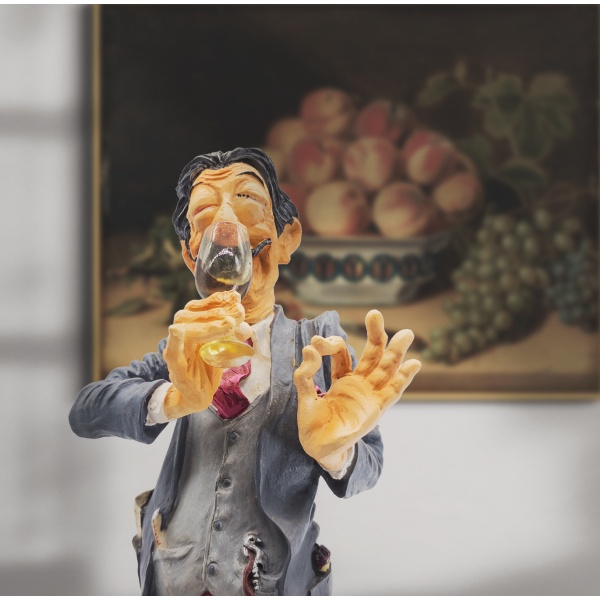 The Winetaster, Renkli El Boyaması, Sertifikalı Dekoratif Figür 44 cm