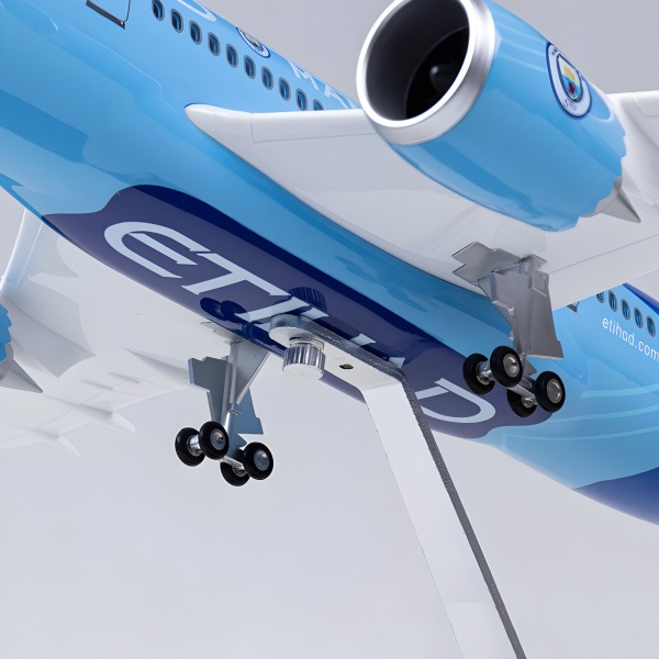1/100 Boeing 787 Ethiad Manchester City, Hazır Yolcu Uçağı Maketi (43 cm)