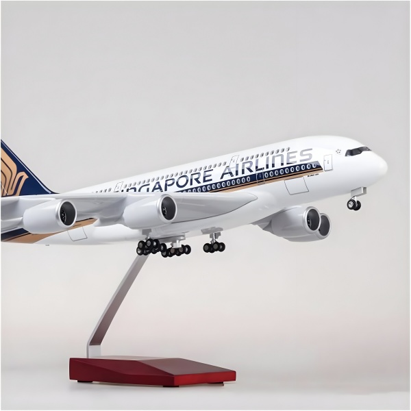 1/160 Airbus A380  Singapore, Hazır Yolcu Uçağı Maketi (45,5 cm)