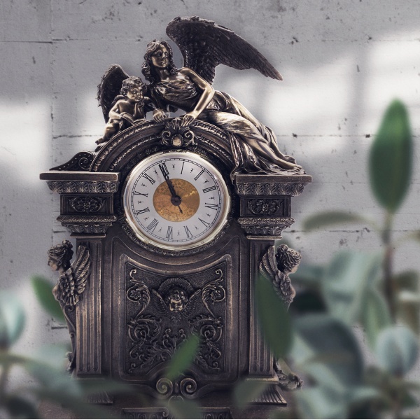 Art Nouveau Melek Figürlü Masa Saati, El Boyaması 22x30 cm