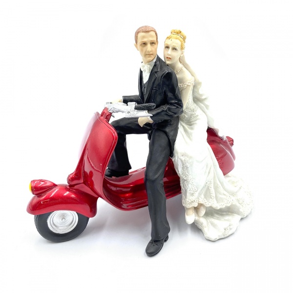Motosiklet Üzerinde Gelin ve Damat Figürü, El Boyaması 17x8x14 cm