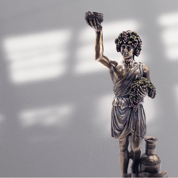 Yunan Tanrısı Dionysus Figürü, Bronz El Boyaması, Dekoratif Heykel 13,5x10x28 cm