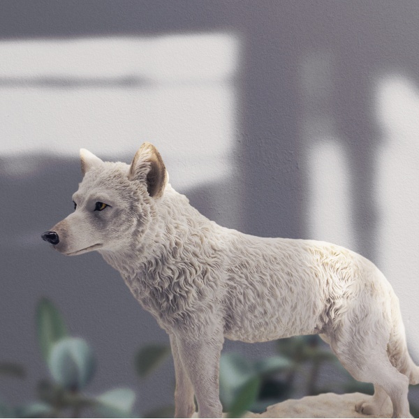 Beyaz Kurt Figürü, Renkli El Boyaması, Dekoratif Heykel 23x9x20 cm