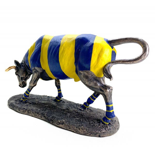 Kadıköy Boğası Figürü, Renkli El Boyaması, Dekoratif Heykel 26,5 x 10 x 14 cm