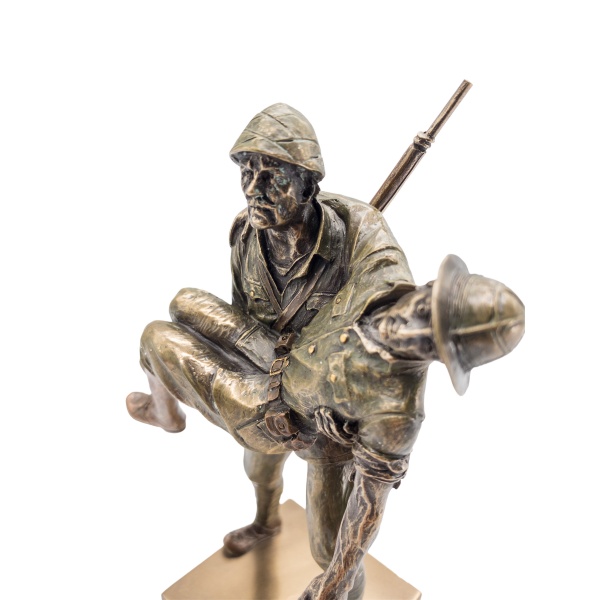 Mehmetçiğe Saygı Anıtı Figürü, Bronz El Boyaması, Dekoratif Heykel 12,5x7x18,5 cm