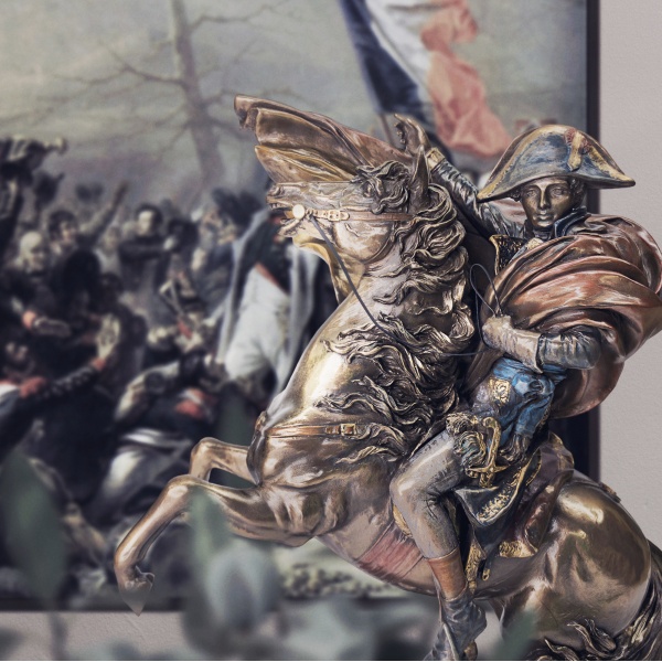 Napolyon At Üzerinde Figürü, Bronz ve Renkli El Boyaması, Dekoratif Heykel 22x11x29 cm