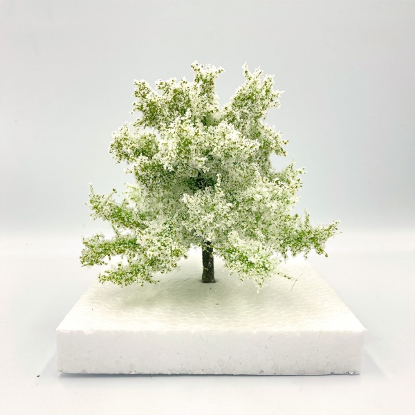 İlkbahar Elma Ağacı Maketi (15 cm)