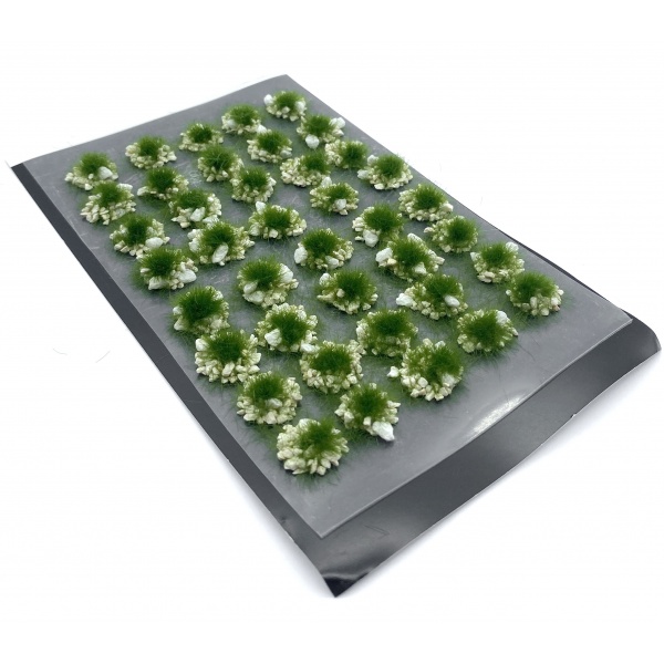 Yaz Yeşili Taşlı Çim Öbekleri, 1/32 ve 1/45 arası ölçekler için (35-40 adet)