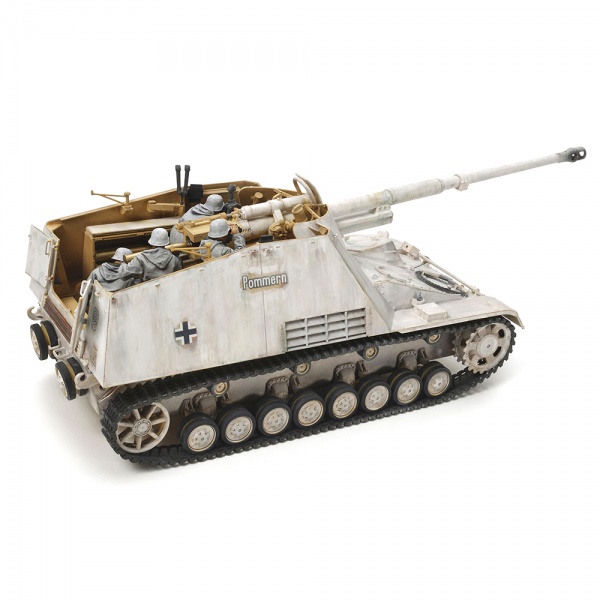 1/35 German Panzerjager Nashorn Plastik Tank Maket Kiti