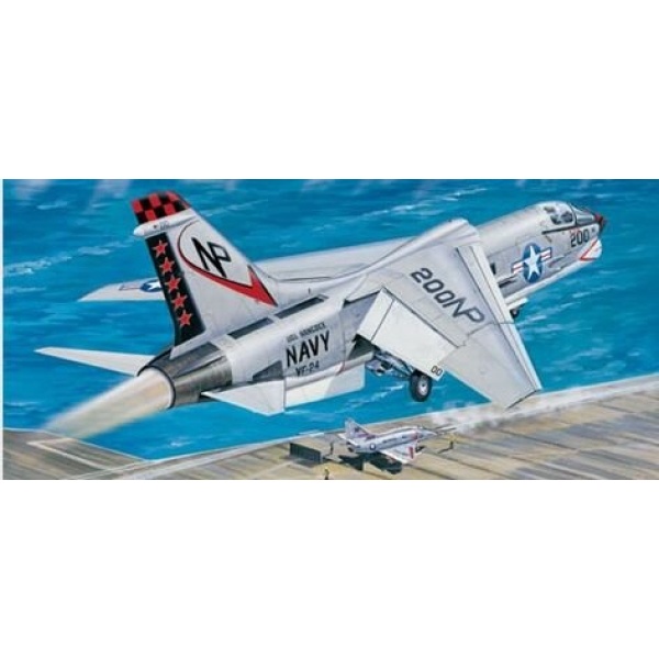 1/32 US. F8J Crusader Plastik Uçak Maket Kiti