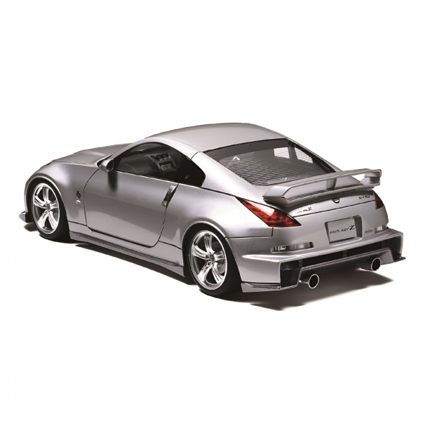1/24 Fairlady Z Version Nismo Plastik Araba Maket Kiti
